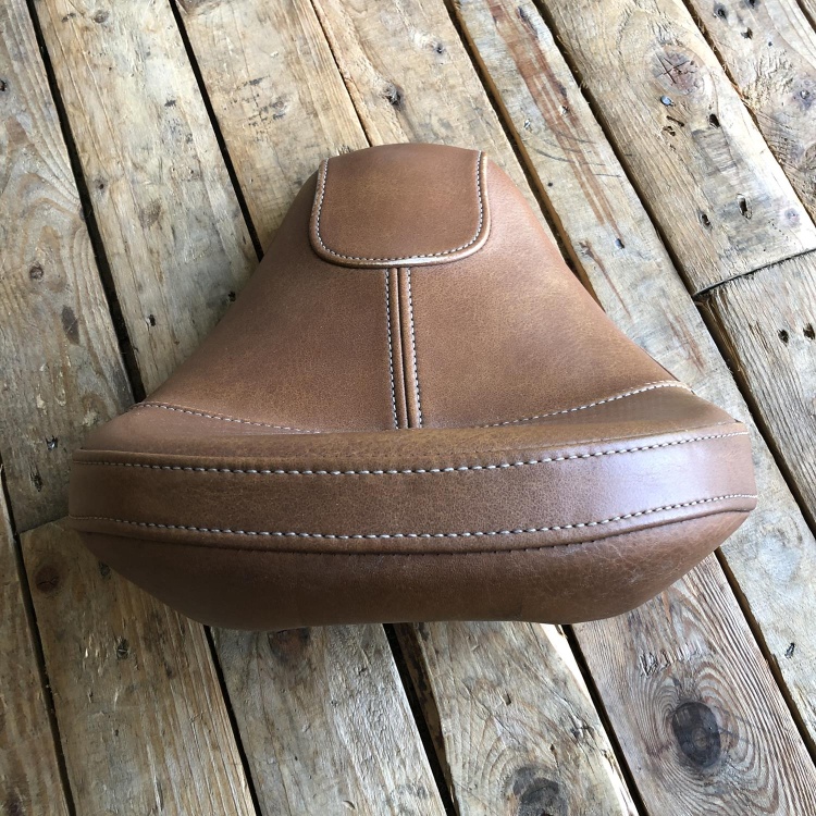 Indian Scout rider's solo seat (desert tan)